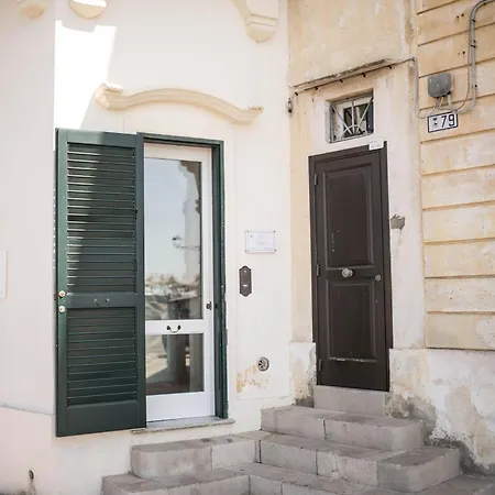 4 Balconi House-san Gregorio Palazzo Unico Vista Mare Сasa de vacaciones *